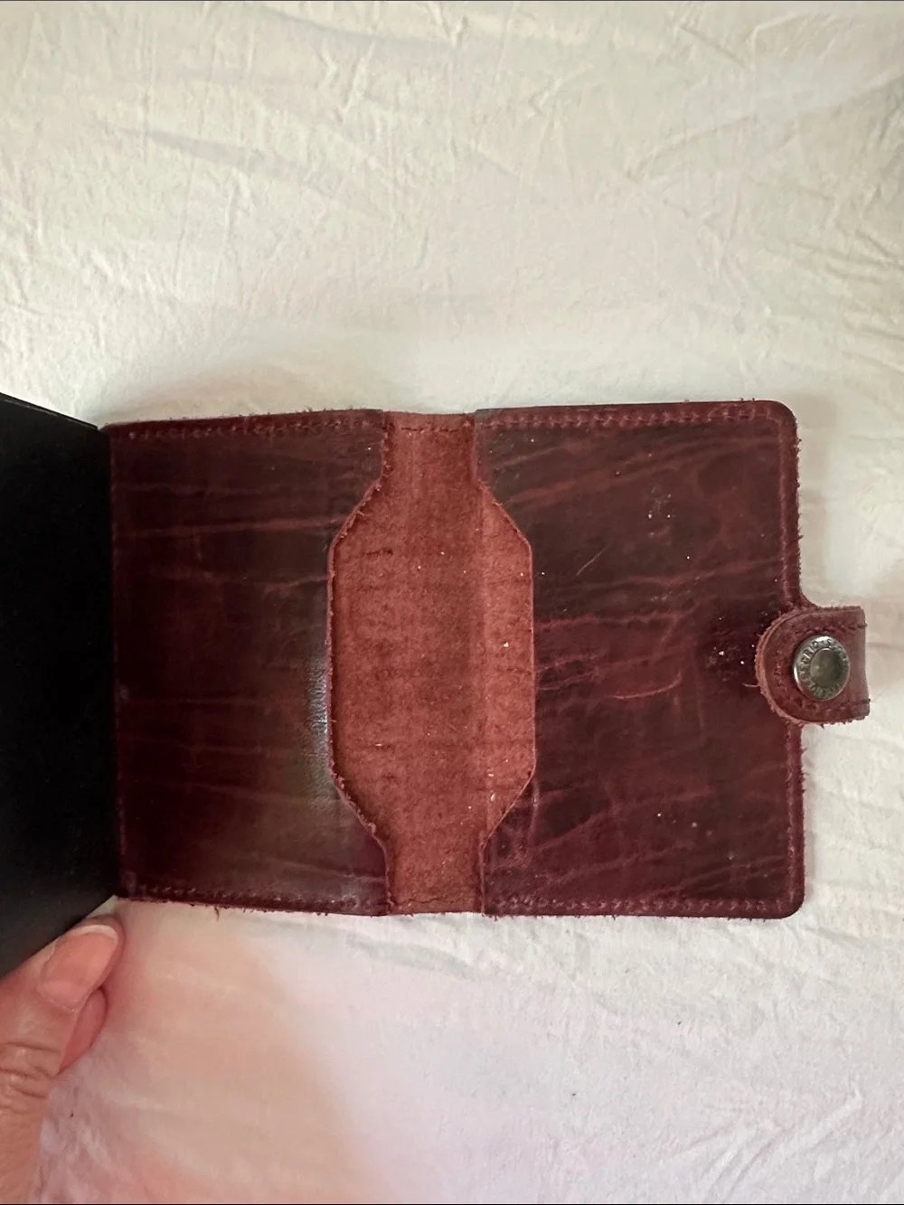 Premium Leather Card & Key Holder in Distressed Burgundy